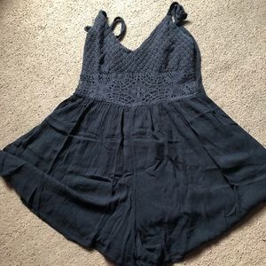 Ambercrombie and finch short Jumpsuit